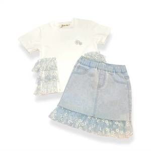 NEW DOE A DEAR kid's daisy set in white